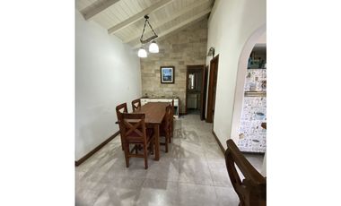 CHALET 4 AMBIENTES CON PILETA- BOSQUE PERALTA RAMOS