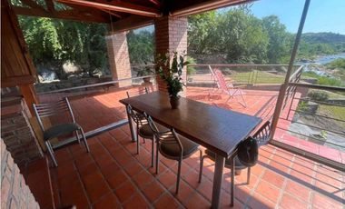 VENTA – CASA EN TALA HUASI (Córdoba)bajada al rio