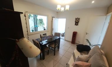 P.H. 3 ambientes. Apto Crédito. Zona San Juan. Cel. 223542----