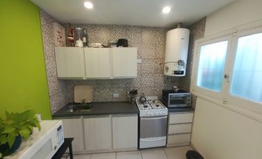 P.H. 3 ambientes. Apto Crédito. Zona San Juan. Cel. 223542----