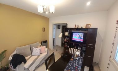 P.H. 3 ambientes. Apto Crédito. Zona San Juan. Cel. 223542----