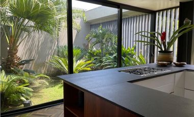 Vendo Casa Campestre en El Poblado. Sector los Balsos