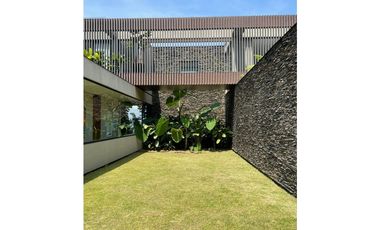 Vendo Casa Campestre en El Poblado. Sector los Balsos