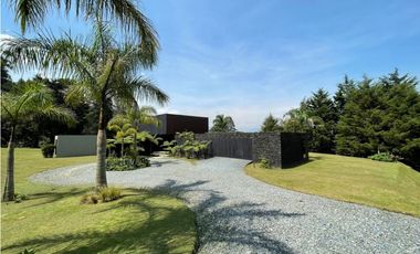 Vendo Casa Campestre en El Poblado. Sector los Balsos