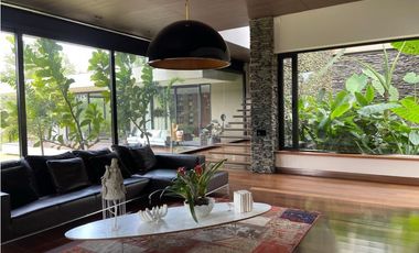 Vendo Casa Campestre en El Poblado. Sector los Balsos