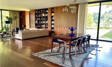 Vendo Casa Campestre en El Poblado. Sector los Balsos