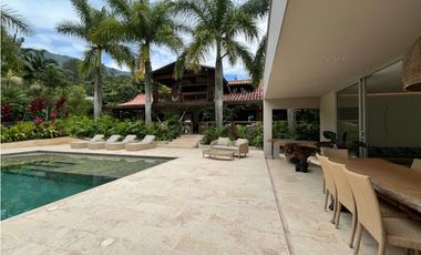 SE VENDE FINCA EN COPACABANA