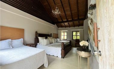 SE VENDE FINCA EN COPACABANA