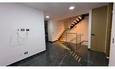 Arriendo Casa Loma del Esmeraldal Envigado