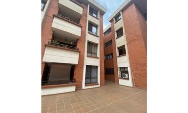 SE ARRIENDA APARTAMENTO EN LA FLORA
