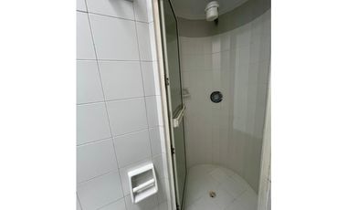 ARRIENDO HERMOSA Y AMPLIA CASA SEMICAMPESTRE EN ENVIGADO /CAMINO VERDE