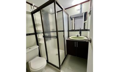 ARRIENDO HERMOSA Y AMPLIA CASA SEMICAMPESTRE EN ENVIGADO /CAMINO VERDE