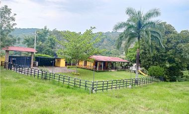 SIEB 228 HERMOSA FINCA EN VENTA LA MESA CUNDINAMARCA