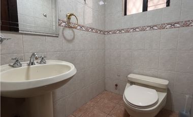 Venta de Casa, Cuenca, Sector Unidad Nacional, 304 m²