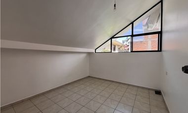 Venta de Casa, Cuenca, Sector Unidad Nacional, 304 m²