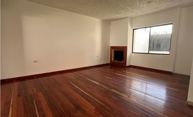 Venta de Casa, Cuenca, Sector Unidad Nacional, 304 m²