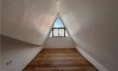 Venta de Casa, Cuenca, Sector Unidad Nacional, 304 m²