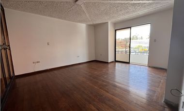 Venta de Casa, Cuenca, Sector Unidad Nacional, 304 m²