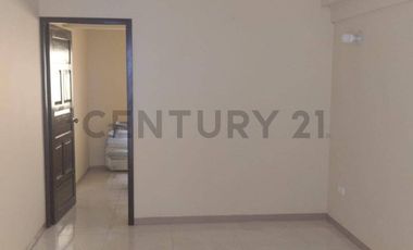 EN VENTA – Casa de una planta en Ciudadela La Pradera, Manta