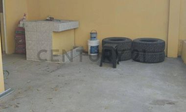 EN VENTA – Casa de una planta en Ciudadela La Pradera, Manta