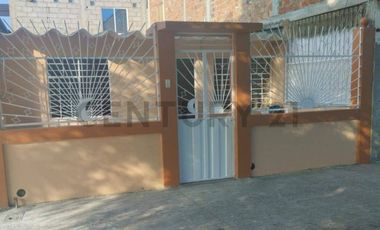 EN VENTA – Casa de una planta en Ciudadela La Pradera, Manta