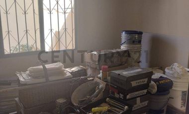 EN VENTA – Casa de una planta en Ciudadela La Pradera, Manta