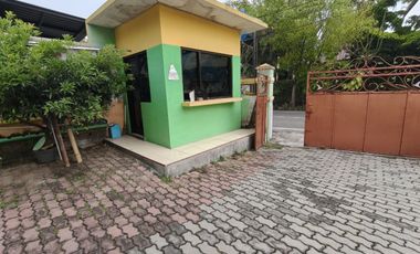 Rumah Plus Tempat Usaha Strategis Dekat Rumah Jokowi di Surakarta