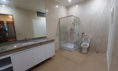 Crystal Golf Citraland Surabaya