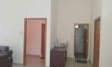 Rumah kece 2 lantai yang siap jadi tempat healing tiap hari.