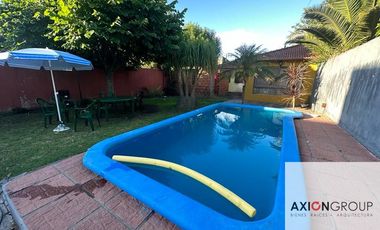 OPORTUNIDAD Casa en venta de 4 dormitorios c/ cochera en Berisso