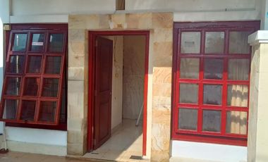 Di jual Rumah Murah Lokasi di Dekat Jalan Hayam Wuruk