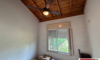 Venta Monte Grande Barrio Mirasoles Casa de 2 dormitorios quincho y piscina