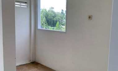 Rumah murah pinggir jalan akses masuk 2 mobil