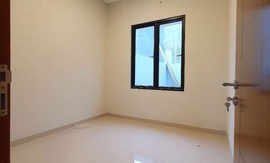 JAP064 New Townhouse 2 Lt Modern Minimalis di Jagakarsa, Jakarta