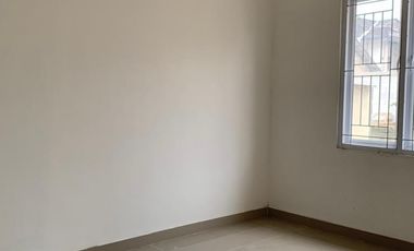 Rumah 2 Lantai 3 kamar tidur