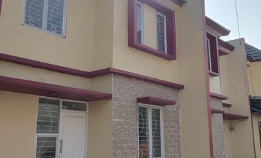 Rumah 2 Lantai 3 kamar tidur