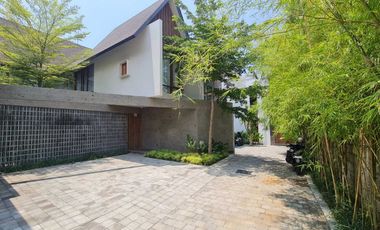 Tropical Modern Villa hanya 1 km ke Pererenan Beach, Canggu, Bali