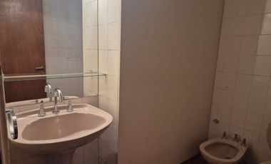 Centricos Casa y Salón en VENTA en General Roca, Río Negro