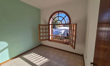 Centricos Casa y Salón en VENTA en General Roca, Río Negro