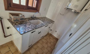 Centricos Casa y Salón en VENTA en General Roca, Río Negro