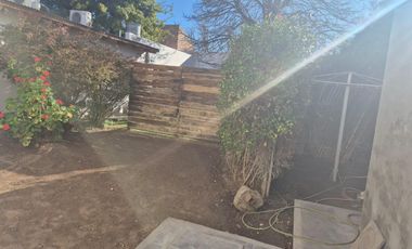 Centricos Casa y Salón en VENTA en General Roca, Río Negro