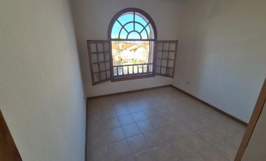 Centricos Casa y Salón en VENTA en General Roca, Río Negro