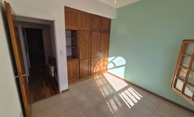 Centricos Casa y Salón en VENTA en General Roca, Río Negro