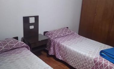 Casa en alquiler temporario - 4 Dormitorios 2 Baños - Mar del Plata