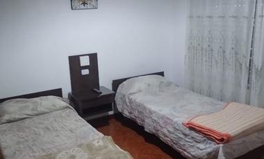 Casa en alquiler temporario - 4 Dormitorios 2 Baños - Mar del Plata