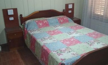 Casa en alquiler temporario - 4 Dormitorios 2 Baños - Mar del Plata