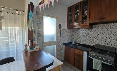 Departamento en venta - 2 Dormitorios 1 Baño - Villa Santa Rita
