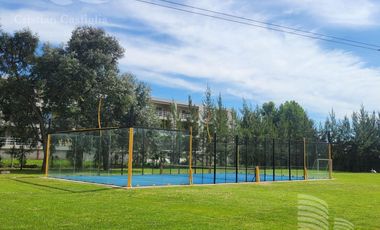 Luminosa Casa en Venta / Spring Park - Pilar