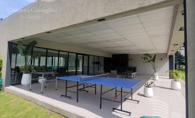 Luminosa Casa en Venta / Spring Park - Pilar