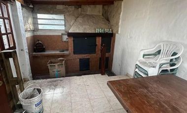 Casa en venta - 4 Dormitorios 2 Baños - Mar del Plata